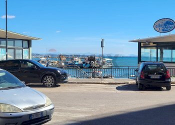 Edificio all\'aperto - Attività Commerciale Piazza Cesare Battisti
 
18, Anzio - foto 10