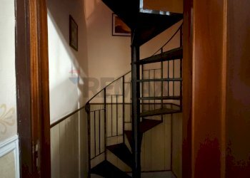 Scale - Casa indipendente via magenta, Castiglione di Sicilia - foto 4