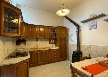 Cucina - Casa indipendente via magenta, Castiglione di Sicilia - foto 5