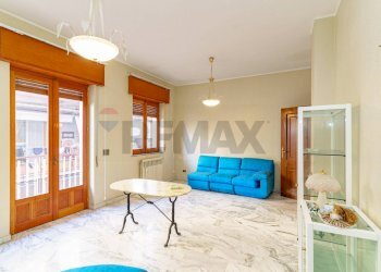 Soggiorno - Appartamento via Filippo Brunelleschi
 
104, Adrano - foto 3