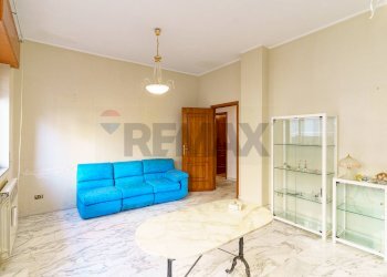 Soggiorno - Appartamento via Filippo Brunelleschi
 
104, Adrano - foto 7