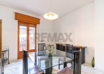 Sala da pranzo - Appartamento via Filippo Brunelleschi
 
104, Adrano - foto 8