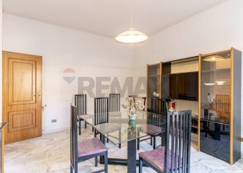 Sala da pranzo - Appartamento via Filippo Brunelleschi
 
104, Adrano - foto 9