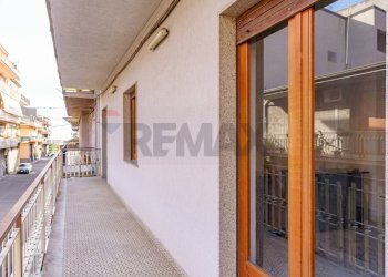 Balcone - Appartamento via Filippo Brunelleschi
 
104, Adrano - foto 32