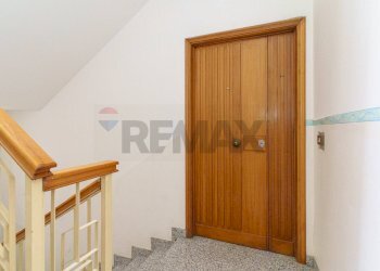 Scale - Appartamento via Filippo Brunelleschi
 
104, Adrano - foto 38