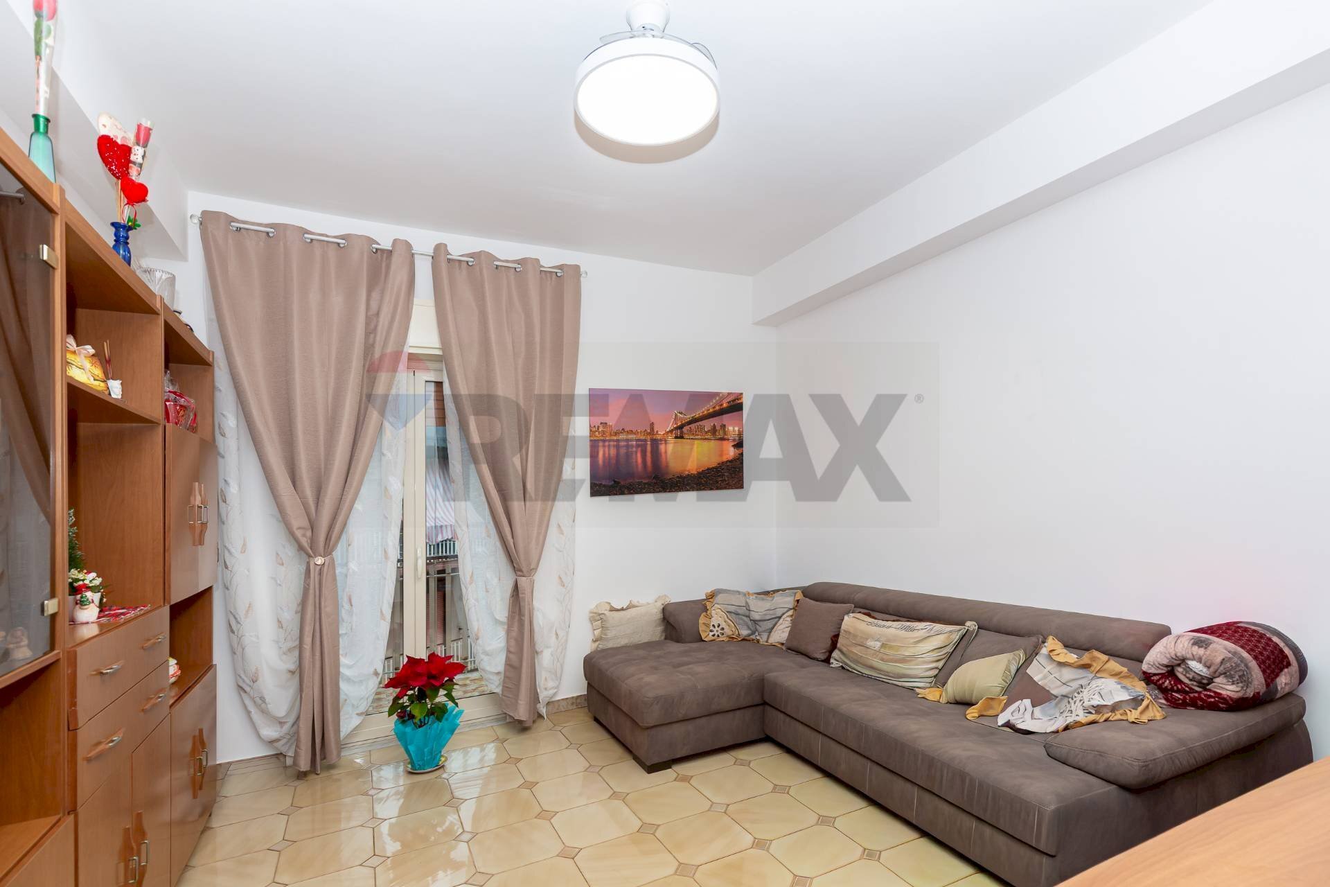 Soggiorno - Trilocale via vittorio emanuele
 
330, Aci Catena - foto 1