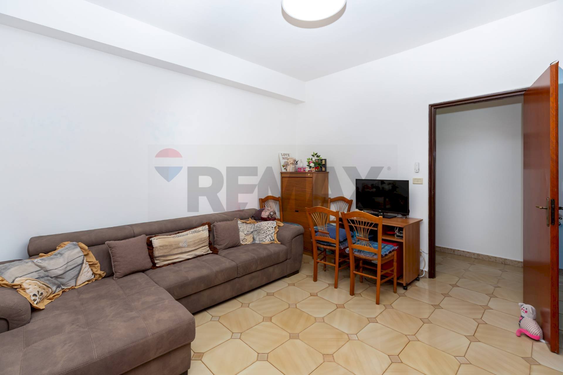 Sala da pranzo - Trilocale via vittorio emanuele
 
330, Aci Catena - foto 3