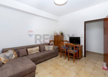 Sala da pranzo - Trilocale via vittorio emanuele
 
330, Aci Catena - foto 3