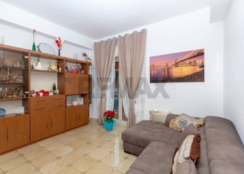 Soggiorno - Trilocale via vittorio emanuele
 
330, Aci Catena - foto 4