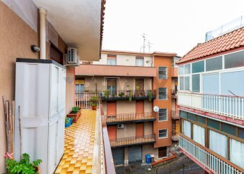 Edificio all\'aperto - Trilocale via vittorio emanuele
 
330, Aci Catena - foto 20