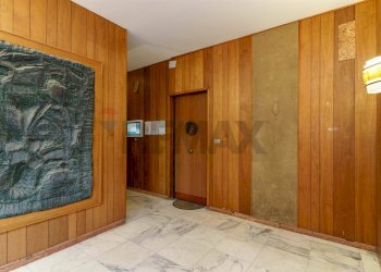 Ricezione / Lobby - Trilocale Via Vitaliano Brancati
 
20, Catania - foto 20