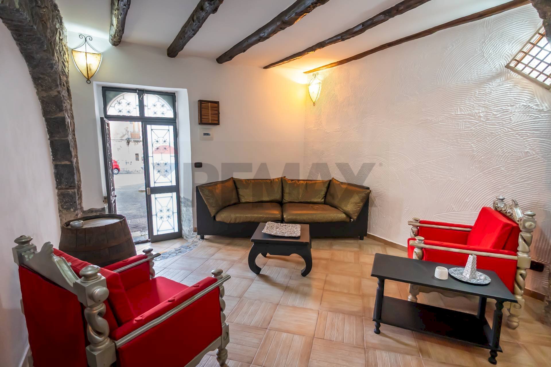 Soggiorno - Casa semi indipendente Piazza Piano Torre
 
6, Calatabiano - foto 3