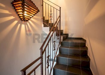 Scale - Casa semi indipendente Piazza Piano Torre
 
6, Calatabiano - foto 11