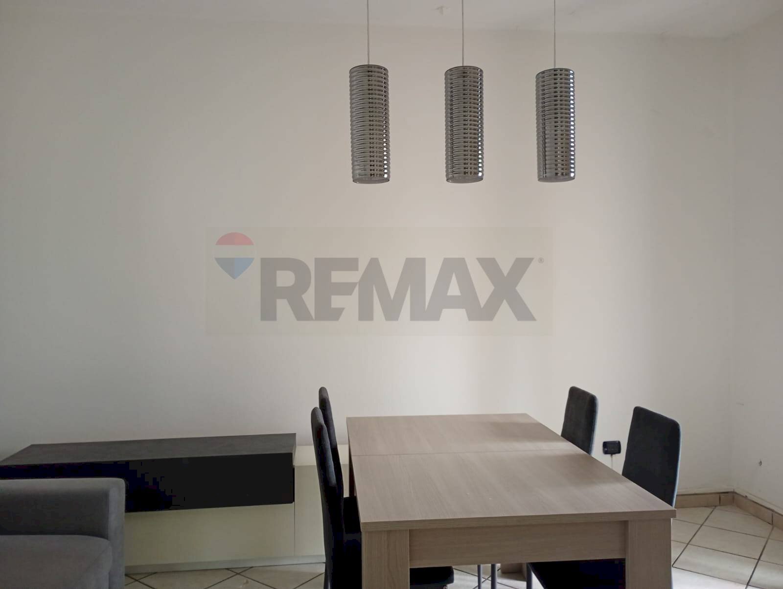 Sala da pranzo - Three-room apartment VIA NEVERS
2, Mantova - photo 3