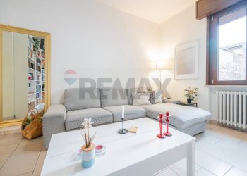 Soggiorno - Casa semi indipendente VIA XXIV APRILE
 
6, Commessaggio - foto 8