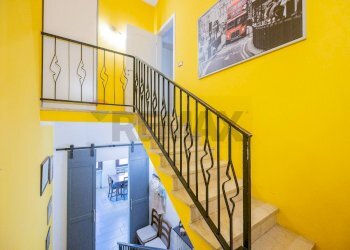 Scale - Casa semi indipendente VIA XXIV APRILE
 
6, Commessaggio - foto 19