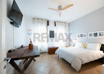 Camera / camera da letto - Casa semi indipendente VIA XXIV APRILE
 
6, Commessaggio - foto 27