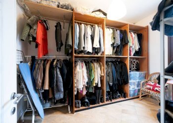 Cabina armadio - Casa semi indipendente VIA XXIV APRILE
 
6, Commessaggio - foto 33