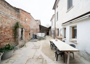 Terrazza - Casa semi indipendente VIA XXIV APRILE
 
6, Commessaggio - foto 41