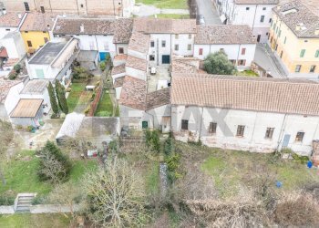 Casa all\'aperto - Casa semi indipendente VIA XXIV APRILE
 
6, Commessaggio - foto 59