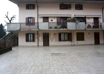 Edificio all\'aperto - Trilocale via Capersegno
 
6, Presezzo - foto 2