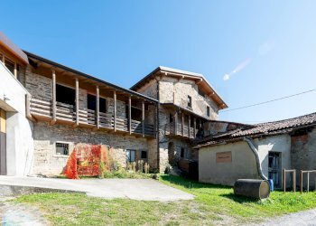 Casa all\'aperto - Rustico VIA BRUGHIERA
 
38, Palazzago - foto 1