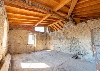 Stanza vuota - Rustico VIA BRUGHIERA
 
38, Palazzago - foto 4