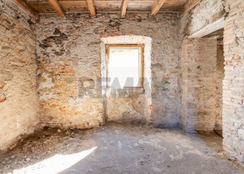 Stanza vuota - Rustico VIA BRUGHIERA
 
38, Palazzago - foto 8