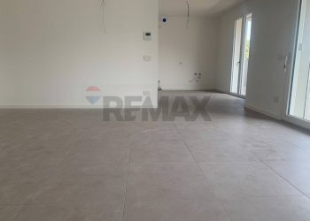 Stanza vuota - Quadrilocale Pzza Libertà, Stezzano - foto 2