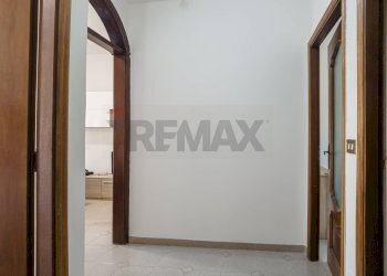 Hall / corridoio - Four-room apartment vicolo del castello
 
1, Settimo Torinese - photo 31