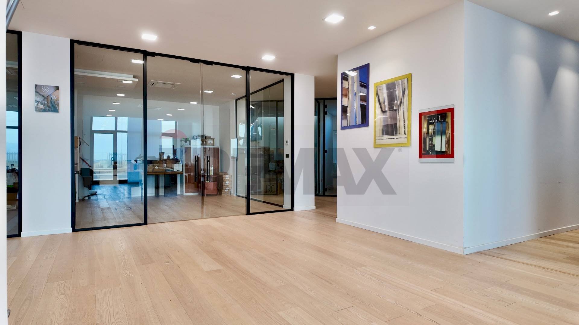 Stanza vuota - Commercial Premises via Velino
 
1, Ancona - photo 1