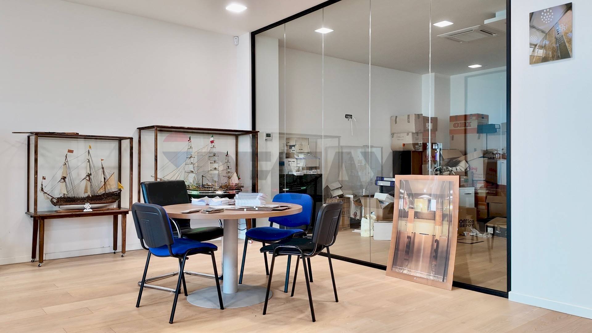 Sala da pranzo - Commercial Premises via Velino
 
1, Ancona - photo 2