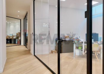 Hall / corridoio - Commercial Premises via Velino
 
1, Ancona - photo 13