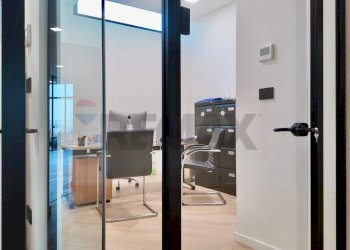 Ufficio - Commercial Premises via Velino
 
1, Ancona - photo 19