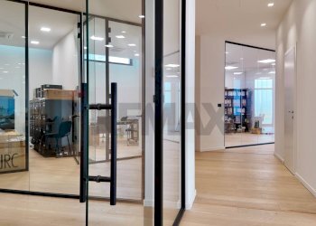 Hall / corridoio - Commercial Premises via Velino
 
1, Ancona - photo 25