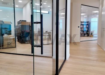 Ricezione / Lobby - Commercial Premises via Velino
 
1, Ancona - photo 27