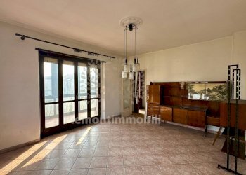 Soggiorno - Casa semi indipendente via circonvallazione
 
1, Feletto - foto 15