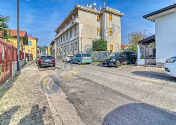 Foto 16 - Trilocale Via Crivelli
 
25, Varedo - foto 16