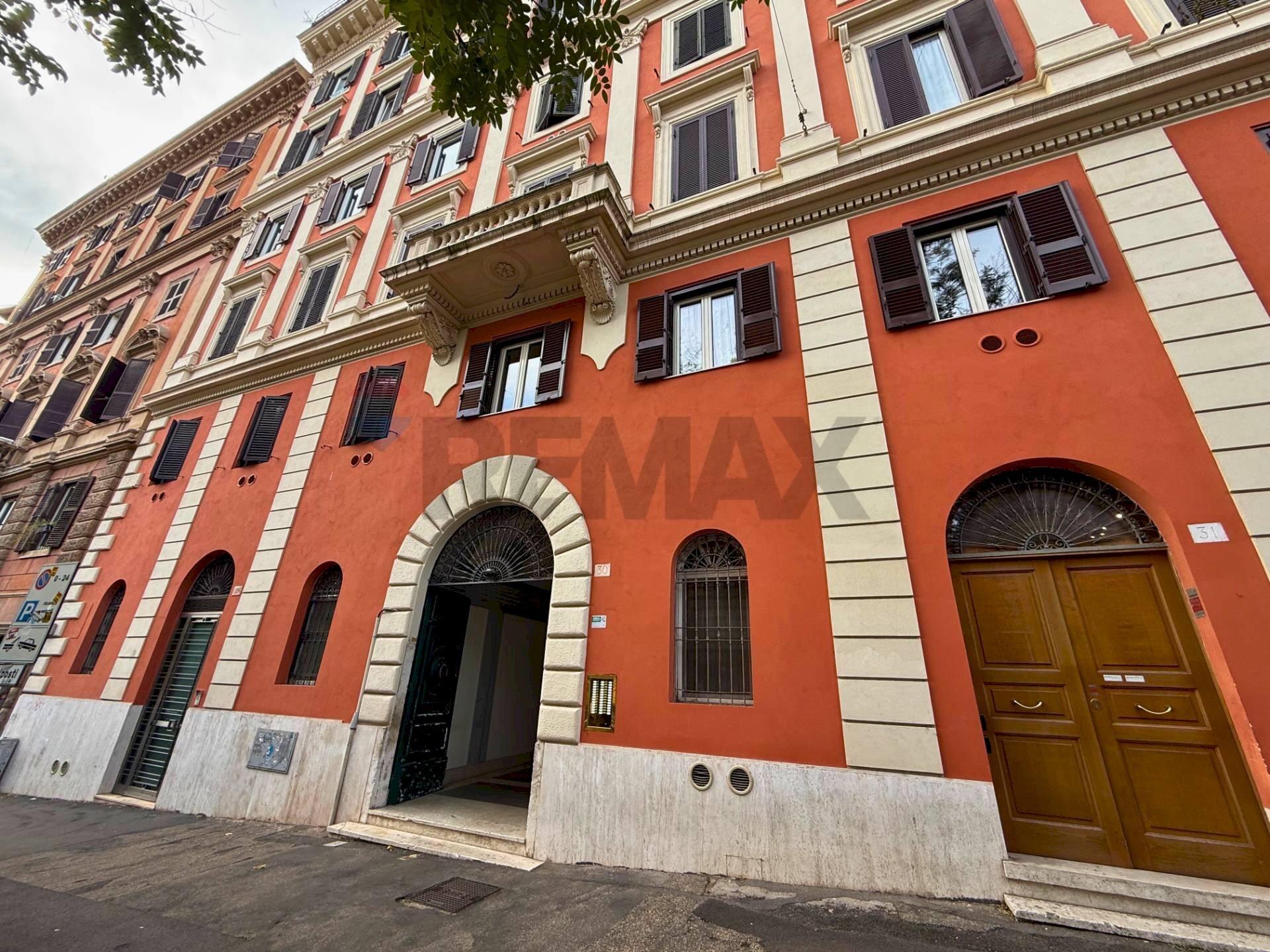 Edificio all\'aperto - Trilocale Via Goffredo Mameli, Roma - foto 1