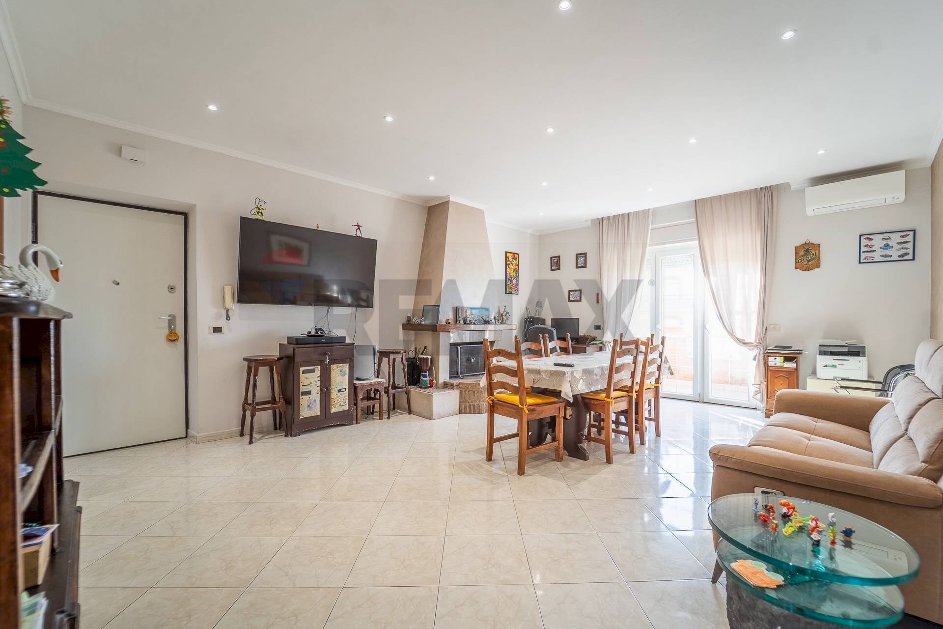 Sala da pranzo - Three-room apartment Via dei Nocchieri, Fiumicino - photo 2