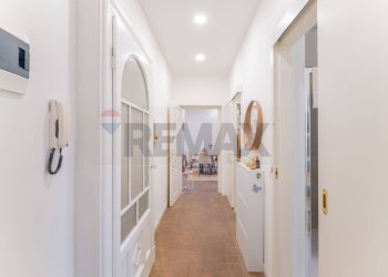 Hall / corridoio - Bilocale Via Montebello
 
3, Busto Arsizio - foto 13