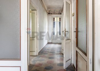 Hall / corridoio - Casa indipendente VIA PADRE REGINALDO GIULIANI
 
6, Busto Arsizio - foto 4