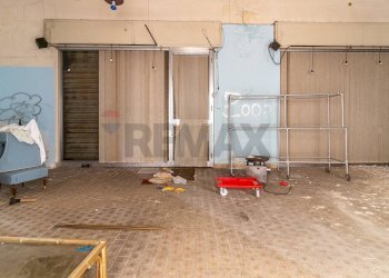 deposito - Casa indipendente VIA PADRE REGINALDO GIULIANI
 
6, Busto Arsizio - foto 20