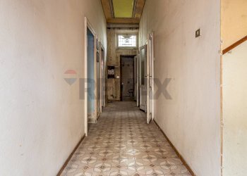 Hall / corridoio - Casa indipendente VIA PADRE REGINALDO GIULIANI
 
6, Busto Arsizio - foto 16