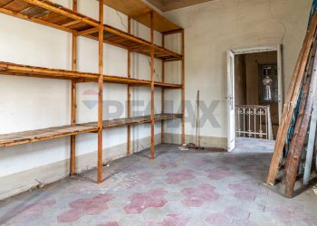 Dispensa di stoccaggio - Casa indipendente VIA PADRE REGINALDO GIULIANI
 
6, Busto Arsizio - foto 29