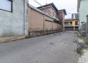 Edificio all\'aperto - Casa indipendente VIA PADRE REGINALDO GIULIANI
 
6, Busto Arsizio - foto 44