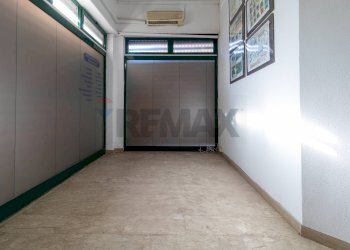 Hall / corridoio - Commercial Premises Via Danilo Stiepovich
 
264, Roma - photo 16