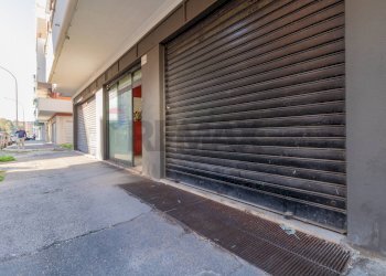 Edificio all\'aperto - Commercial Premises Via Danilo Stiepovich
 
264, Roma - photo 18