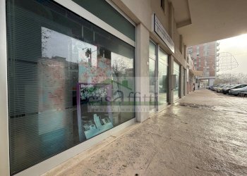 Foto 25 - Commercial Premises Via Papa Giovanni Paolo II
 
7, Chieti - photo 25