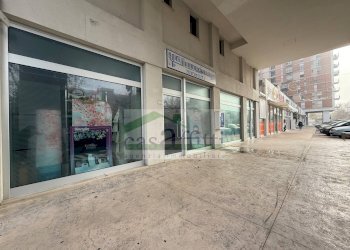 Foto 28 - Commercial Premises Via Papa Giovanni Paolo II
 
7, Chieti - photo 28